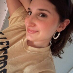 Meet your Posher, Giselle